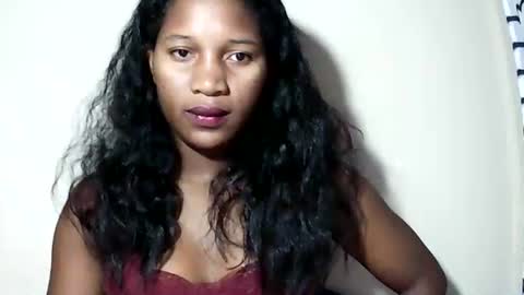 lovelylarra online show from 26, 5, 2026