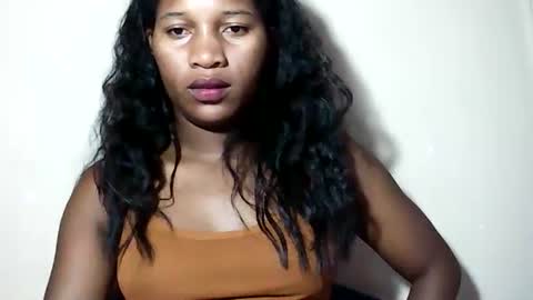 lovelylarra online show from 27, 5, 2026