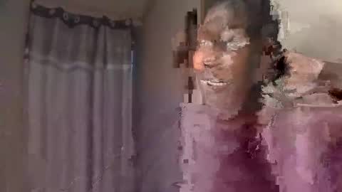 Snapshot of lovelymercy3 chatting on 10, 11, 2025 lovelymercy3 online show from 10, 11, 2025