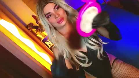 lovelymiss_shyna11 online show from 8, 5, 2026