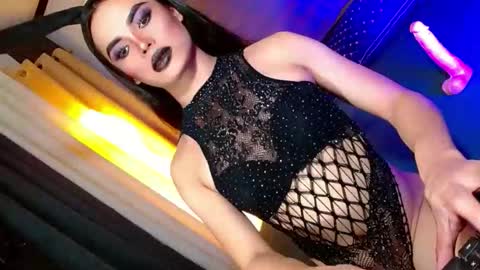 lovelymiss_shyna11 online show from 14, 5, 2026