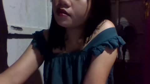 lovelymocha27s online show from 5, 3, 2025