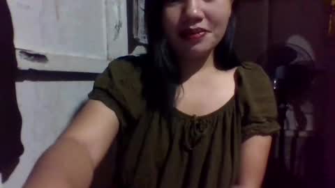 lovelymocha27s online show from 10, 3, 2025