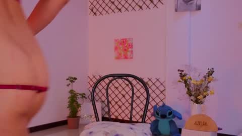 lovelymoon_ online show from 15, 5, 2026