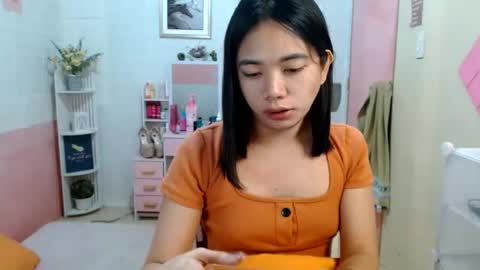 Snapshot of lovelypetitebigcock chatting on 2, 2, 2026 lovelypetitebigcock online show from 2, 2, 2026