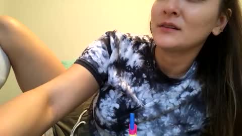 Queen Aria  online show from 22, 10, 2025