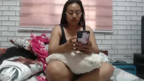 Angelquey online show from 7, 1, 2025