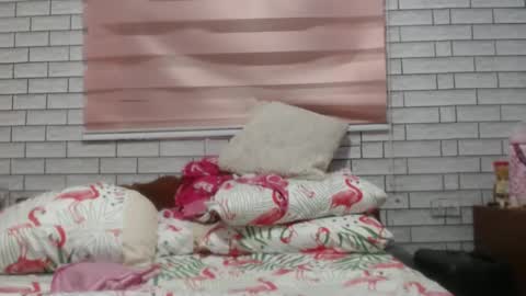 Angelquey online show from 26, 2, 2025