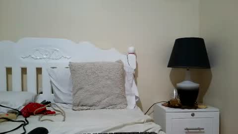 Snapshot of lovelyquey chatting on 22, 12, 2025 Angelquey online show from 22, 12, 2025