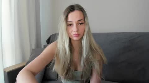 Lovely Rose online show from 23, 5, 2026