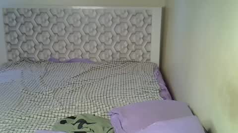 lovelytin online show from 4, 2, 2026