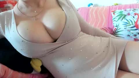 Snapshot of lovelywoman23 chatting on 20, 2, 2025 lovelywoman23 online show from 20, 2, 2025