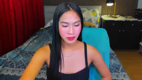 Snapshot of lovemarie19x chatting on 21, 10, 2025 pauleen online show from 21, 10, 2025