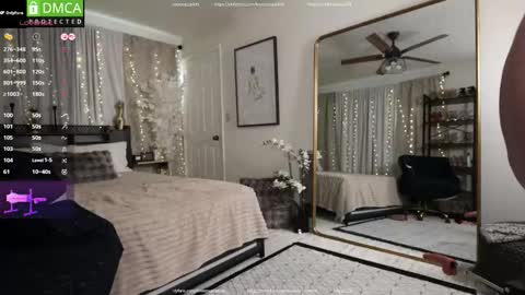 Snapshot of lovemoscarlett chatting on 20, 11, 2025 Scarlett online show from 20, 11, 2025