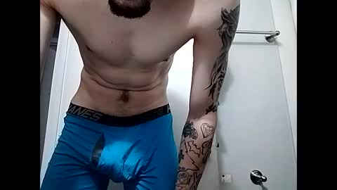 Snapshot of loverboy4411 chatting on 8, 1, 2025 loverboy4411 online show from 8, 1, 2025