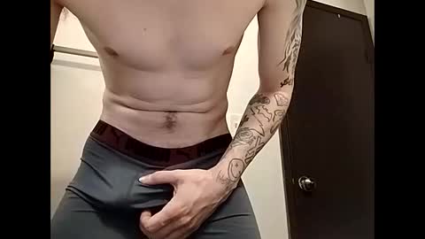 Snapshot of loverboy4411 chatting on 26, 3, 2026 loverboy4411 online show from 26, 3, 2026