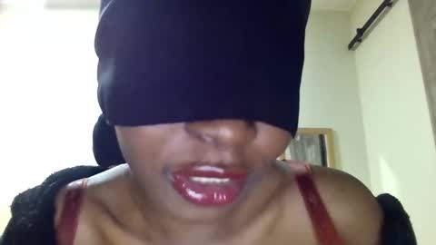 Snapshot of lovergirl2115 chatting on 6, 1, 2026 lovergirl2115 online show from 6, 1, 2026