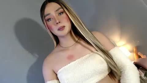 Snapshot of lovers_moon22 chatting on 9, 2, 2025 lovers moon22 online show from 9, 2, 2025