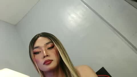 Snapshot of lovers_moon22 chatting on 15, 10, 2025 lovers moon22 online show from 15, 10, 2025