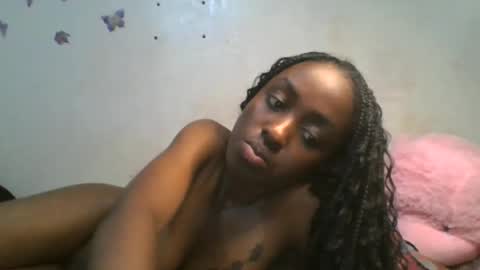 Snapshot of lovers_oncam chatting on 3, 3, 2026 RedJoy online show from 3, 3, 2026