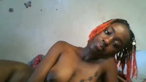 Snapshot of lovers_oncam chatting on 6, 4, 2026 RedJoy online show from 6, 4, 2026