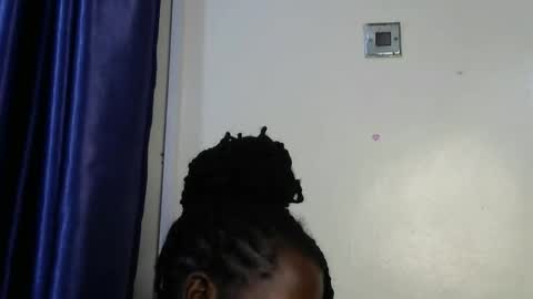 loveslut_ online show from 19, 10, 2025