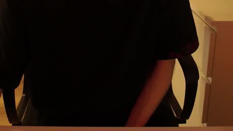 Snapshot of lovetocumforyou97 chatting on 12, 11, 2025 lovetocumforyou97 online show from 12, 11, 2025