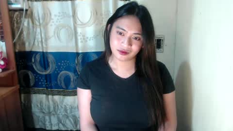 Snapshot of loveyoureign06 chatting on 4, 2, 2025 Ryn online show from 4, 2, 2025