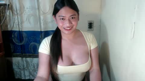 Snapshot of loveyoureign06 chatting on 13, 2, 2025 Ryn online show from 13, 2, 2025