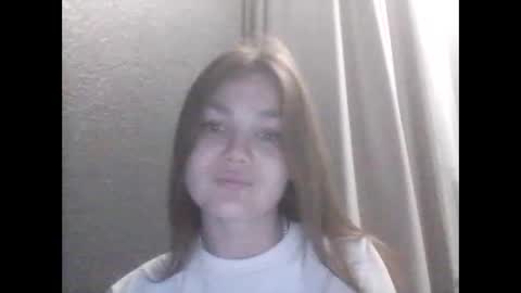 Snapshot of loviesimone chatting on 10, 9, 2025 loviesimone online show from 10, 9, 2025