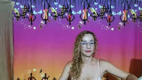 Snapshot of loving__lily chatting on 25, 10, 2025 loving  online show from 25, 10, 2025