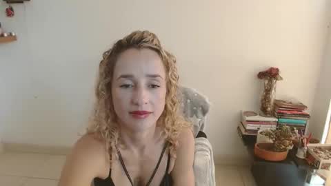 Snapshot of loving__lily chatting on 29, 11, 2025 loving online show from 29, 11, 2025