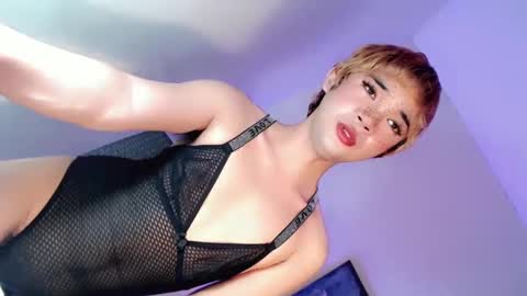 Lovingmonaru969 online show from 10, 1, 2025