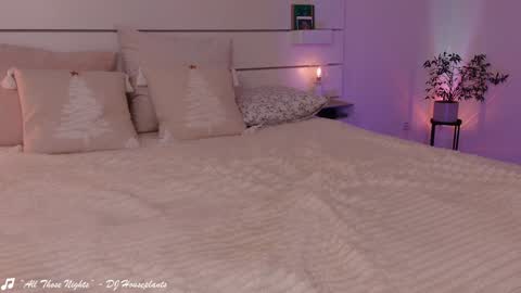    .       online show from 26, 1, 2025