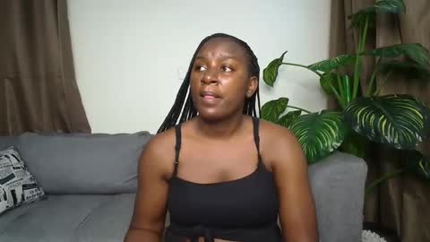 Snapshot of loyalcutie chatting on 13, 3, 2026 loyalcutie online show from 13, 3, 2026