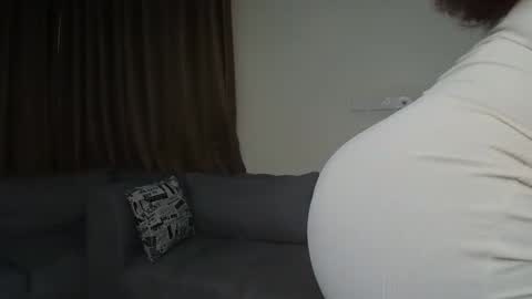 Snapshot of loyalcutie chatting on 19, 3, 2026 loyalcutie online show from 19, 3, 2026