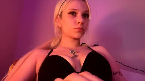 Princess  online show from 14, 12, 2024