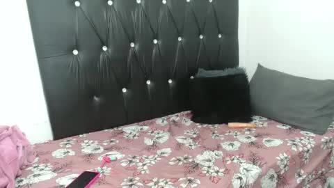 Snapshot of lsnnickykhanyile chatting on 6, 10, 2025 lsnnickykhanyile online show from 6, 10, 2025