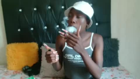 Snapshot of lsnnickykhanyile chatting on 31, 10, 2025 lsnnickykhanyile online show from 31, 10, 2025