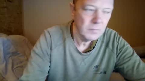 Snapshot of lu485947452685 chatting on 14, 12, 2025 lu485947452685 online show from 14, 12, 2025