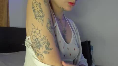 Snapshot of luaar_moon chatting on 14, 1, 2026 Jenn online show from 14, 1, 2026