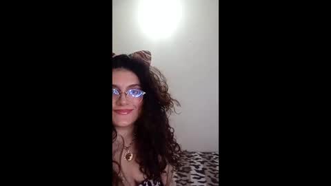 Snapshot of luana363 chatting on 8, 6, 2026 luana363 online show from 8, 6, 2026