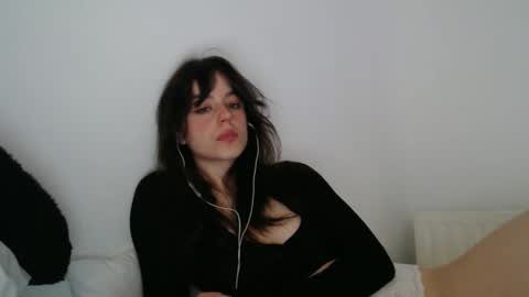 Snapshot of luana789 chatting on 9, 3, 2026 luana online show from 9, 3, 2026