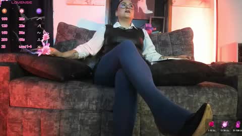 luanadabbraccio_ online show from 24, 3, 2026