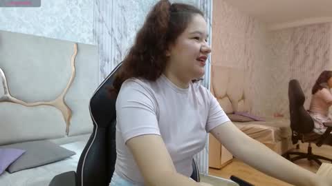 LUAR  online show from 21, 12, 2025