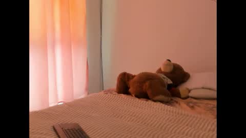 luara__01__lecat_1 online show from 28, 2, 2026