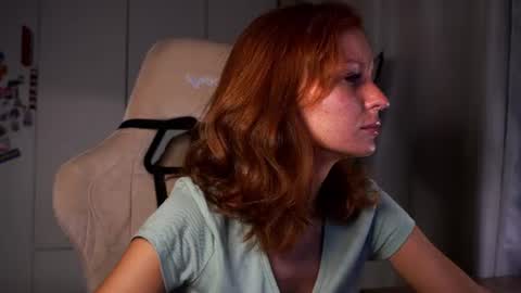Snapshot of lubafox chatting on 22, 6, 2026 Luba online show from 22, 6, 2026