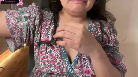 Snapshot of lubna_07 chatting on 6, 4, 2026 slow poison online show from 6, 4, 2026