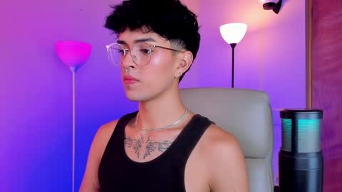    online show from 28, 1, 2025