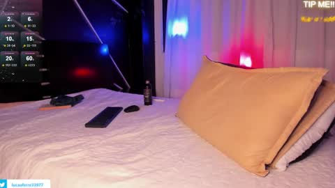 Luca Ferrer online show from 6, 12, 2024